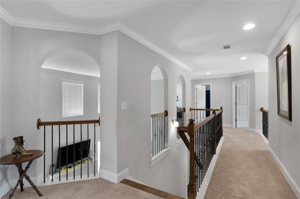 Image 25 of property listing at 6910 Concord Brook Lane, Cumming, GA 30028