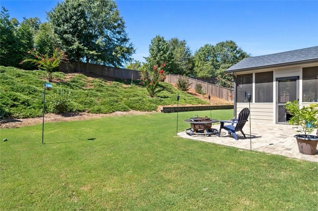 Image 41 of property listing at 6910 Concord Brook Lane, Cumming, GA 30028
