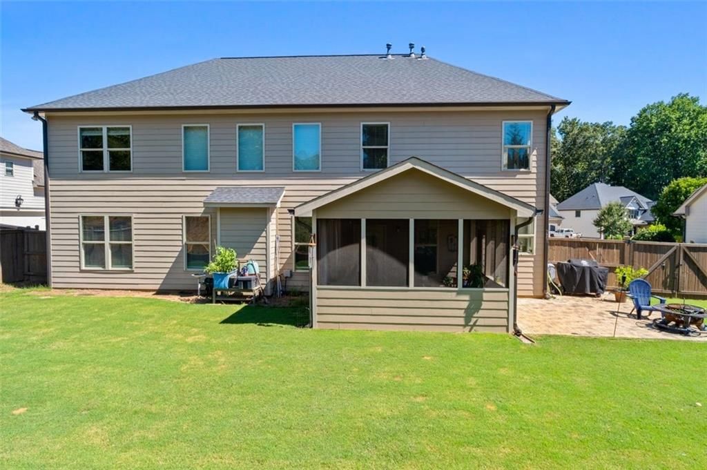 Image 43 of property listing at 6910 Concord Brook Lane, Cumming, GA 30028