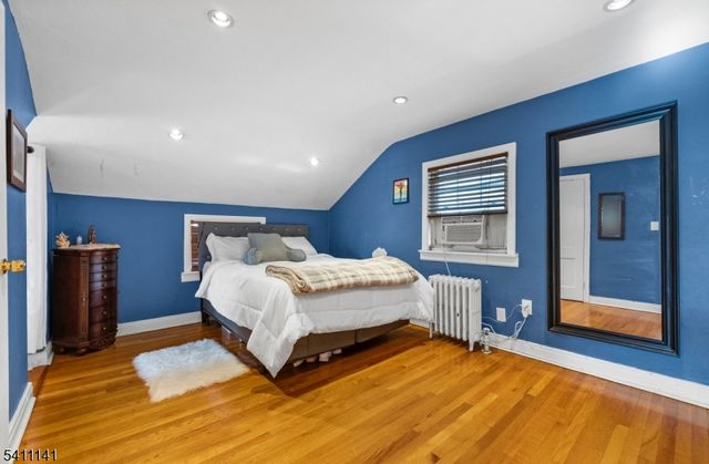 288 Sussex Rd, Wood-ridge Boro, NJ 07075