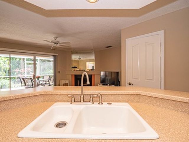 1506 Coral Oak Lane 1303, Vero Beach, FL 32963