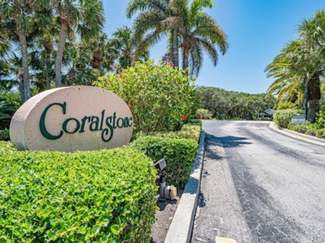1506 Coral Oak Lane 1303, Vero Beach, FL 32963