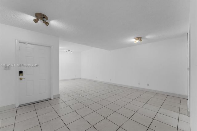 10915 SW 71st St, Miami, FL 33173