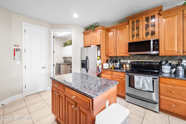 2530 TUSCAN OAKS Lane, Jacksonville, FL 32223