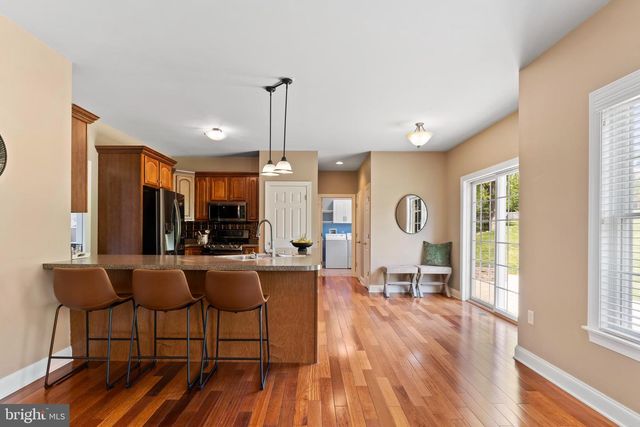 8 BAYBERRY RD, Carlisle, PA 17013