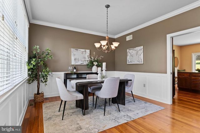 8 BAYBERRY RD, Carlisle, PA 17013