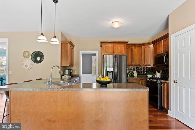 8 BAYBERRY RD, Carlisle, PA 17013