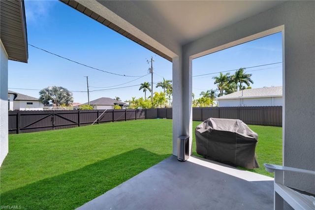 1400 NW 1st ST, Cape Coral, FL 33993