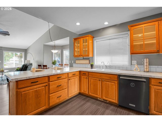 3755 Ne 203RD Ave, Fairview, OR 97024