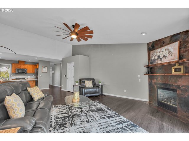 3755 Ne 203RD Ave, Fairview, OR 97024