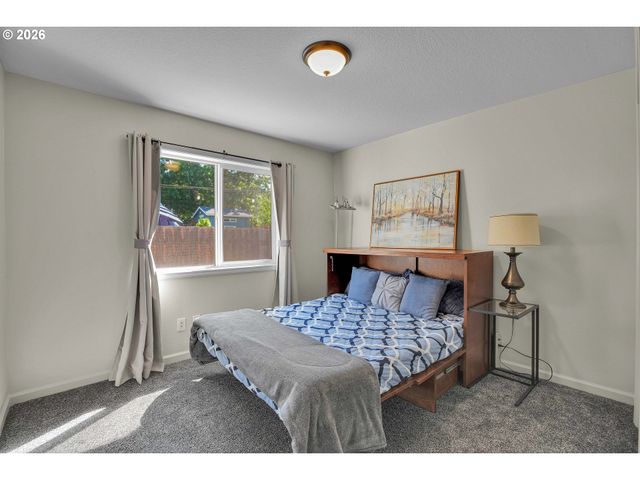 3755 Ne 203RD Ave, Fairview, OR 97024
