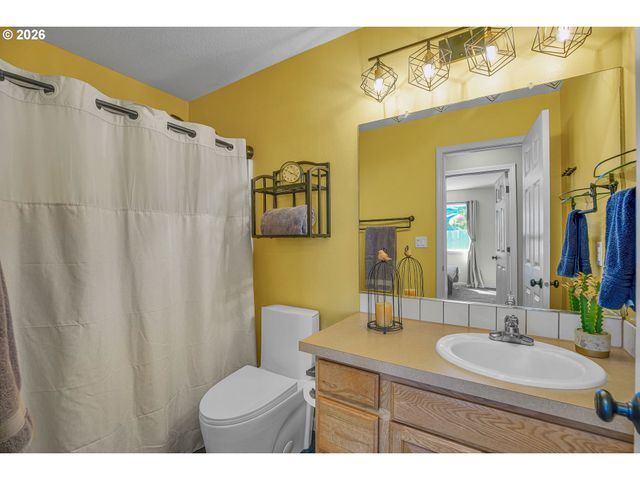 3755 Ne 203RD Ave, Fairview, OR 97024