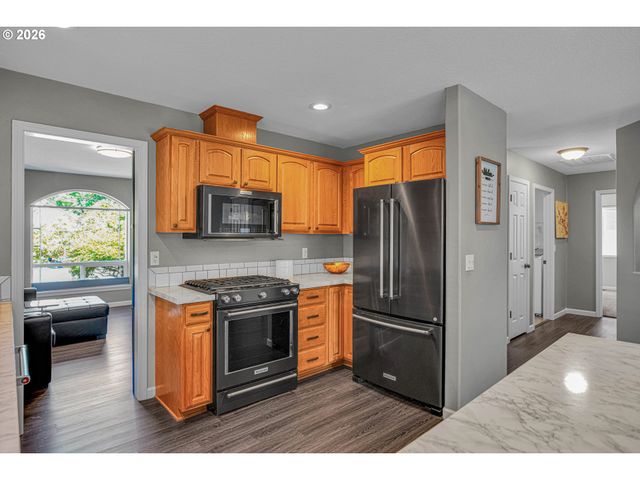 3755 Ne 203RD Ave, Fairview, OR 97024
