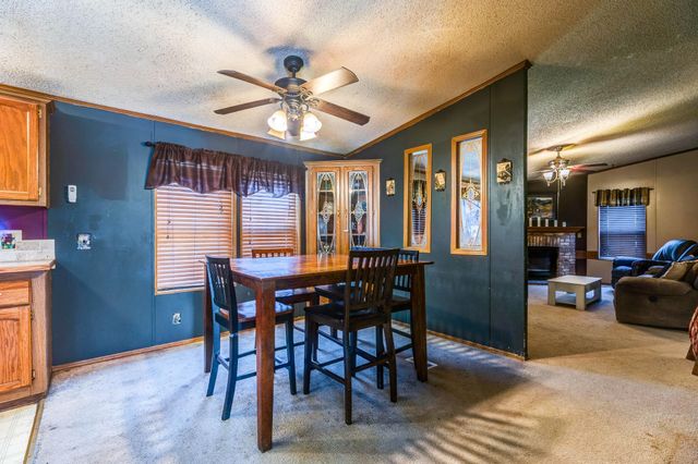 438 Saturn Ave, Salina, KS 67401