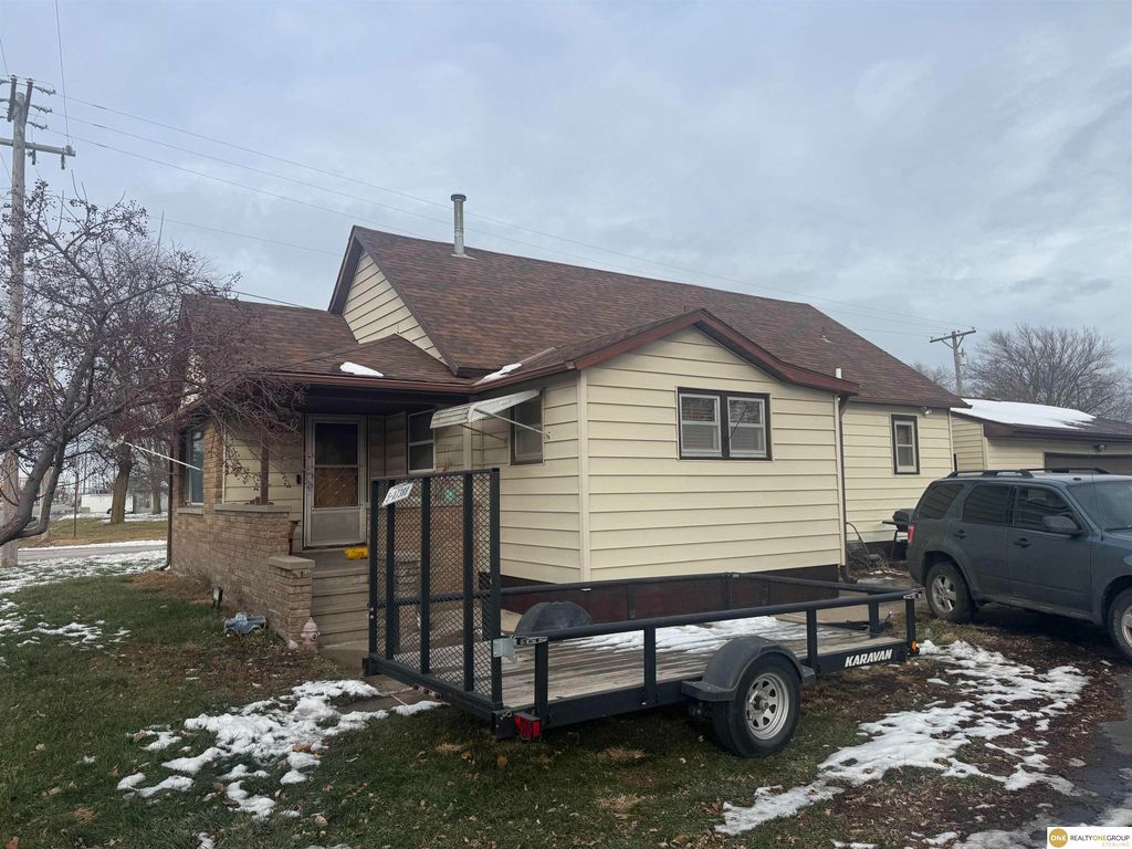1102 S Broad Street, Fremont, NE 68025