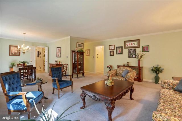 9387 COVENANT HILL LN, Marshall, VA 20115