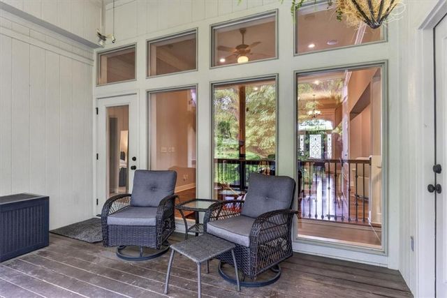 4404 NE Georgian Drive, Lee's Summit, MO 64064