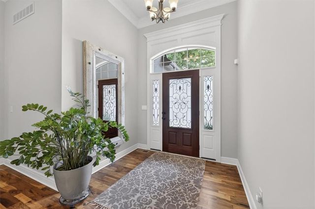 4404 NE Georgian Drive, Lee's Summit, MO 64064