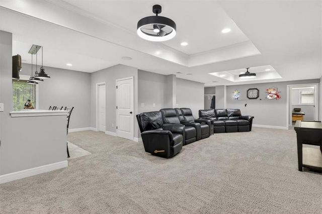 4404 NE Georgian Drive, Lee's Summit, MO 64064