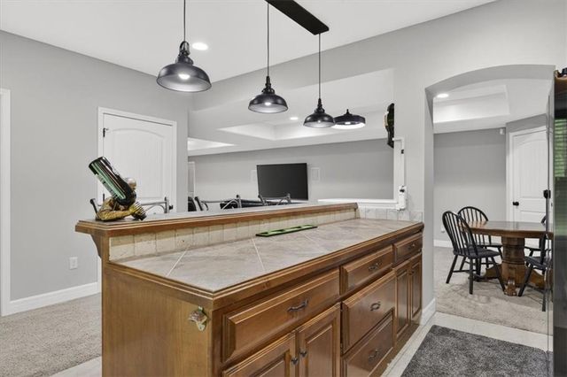 4404 NE Georgian Drive, Lee's Summit, MO 64064