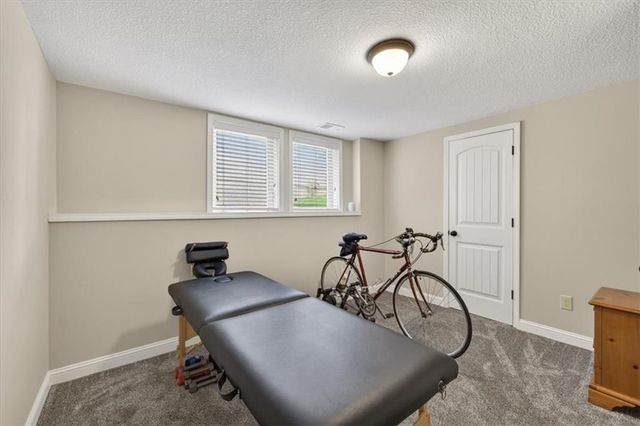 4404 NE Georgian Drive, Lee's Summit, MO 64064