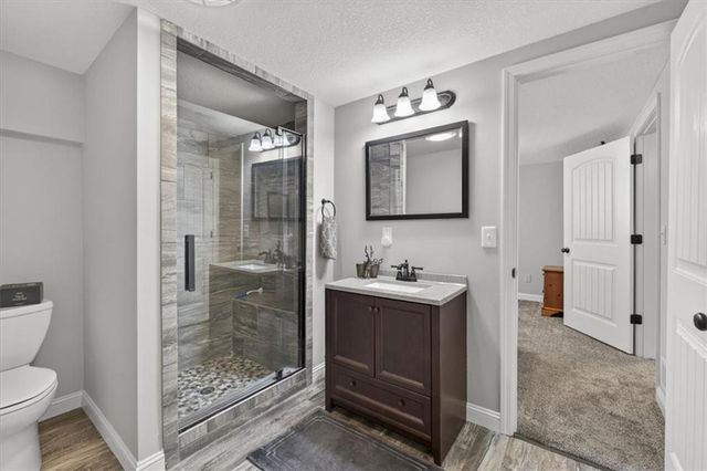 4404 NE Georgian Drive, Lee's Summit, MO 64064