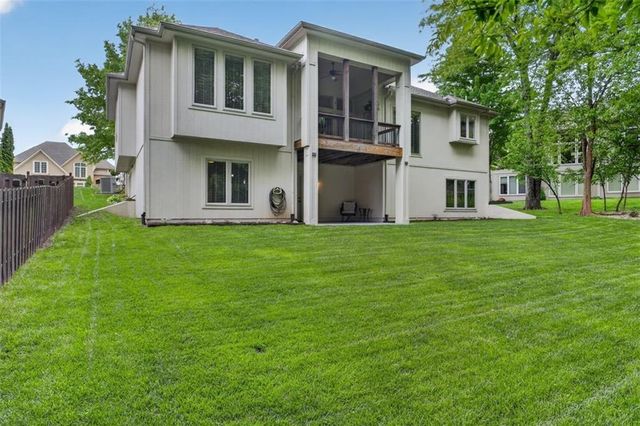 4404 NE Georgian Drive, Lee's Summit, MO 64064