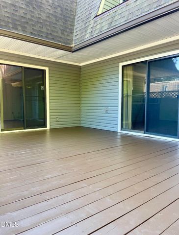225 Summerwalk Circle, Chapel Hill, NC 27517