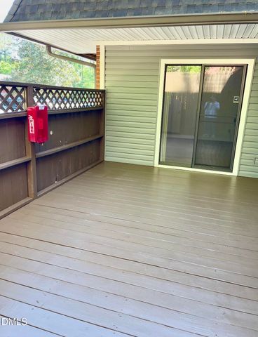 225 Summerwalk Circle, Chapel Hill, NC 27517