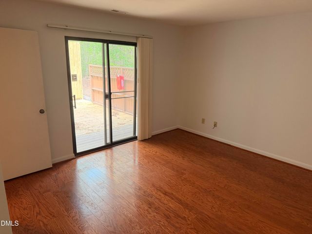 225 Summerwalk Circle, Chapel Hill, NC 27517