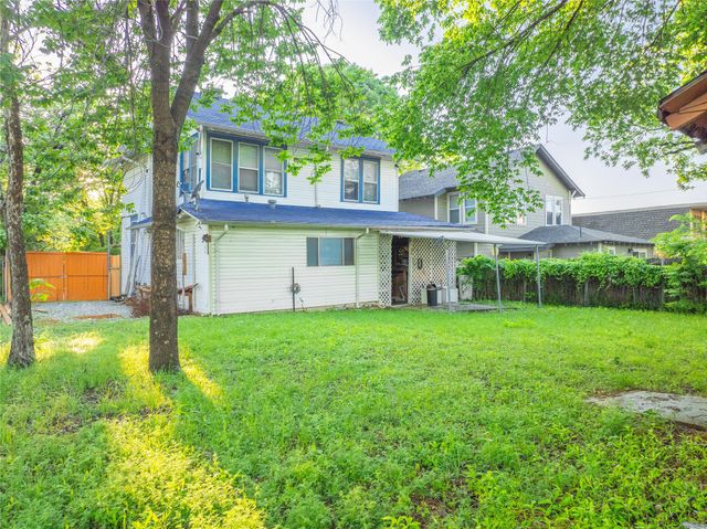 824 Elsbeth Street, Dallas, TX 75208