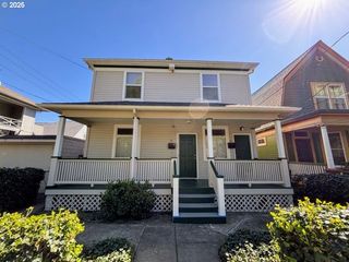 74 Ne SACRAMENTO St, Portland, OR 97213