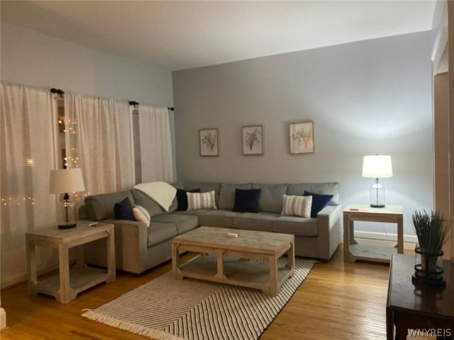 176 Saint James Place LOWER, Buffalo, NY 14222