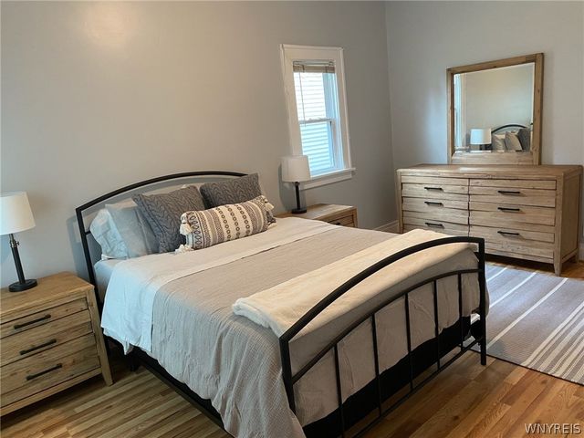 176 Saint James Place LOWER, Buffalo, NY 14222