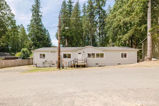 401 E Lk Devereaux Road, Allyn, WA 98524