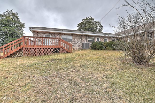 210 Farmstead Lane, Bristol, VA 24201