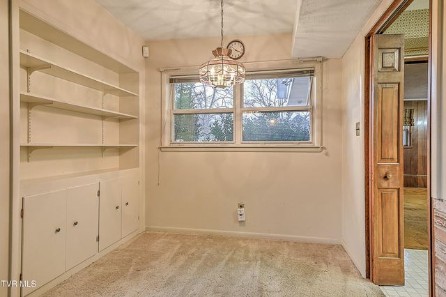 210 Farmstead Lane, Bristol, VA 24201