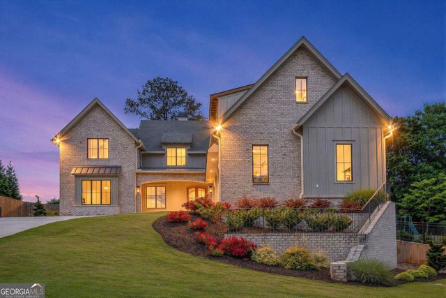 341 Mockingbird Lane SE, Smyrna, GA 30082
