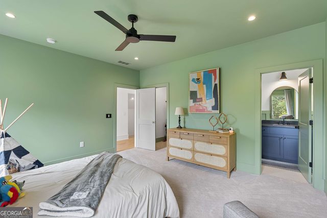 341 Mockingbird Lane SE, Smyrna, GA 30082