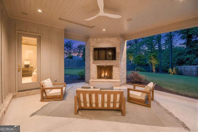 341 Mockingbird Lane SE, Smyrna, GA 30082