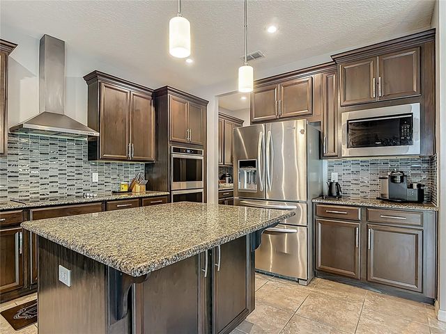 2350 AVIAN LOOP, Kissimmee, FL 34741