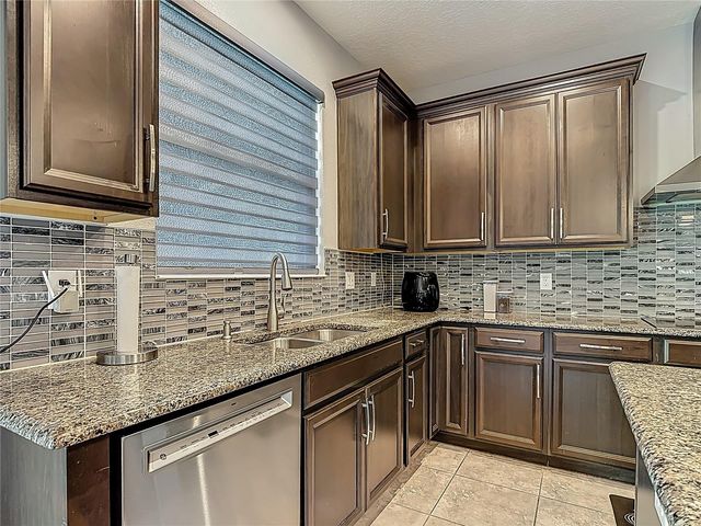 2350 AVIAN LOOP, Kissimmee, FL 34741