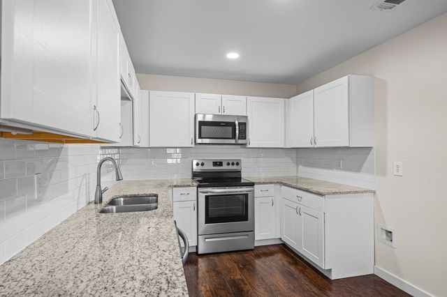 11355 Quail Run Street, Dallas, TX 75238