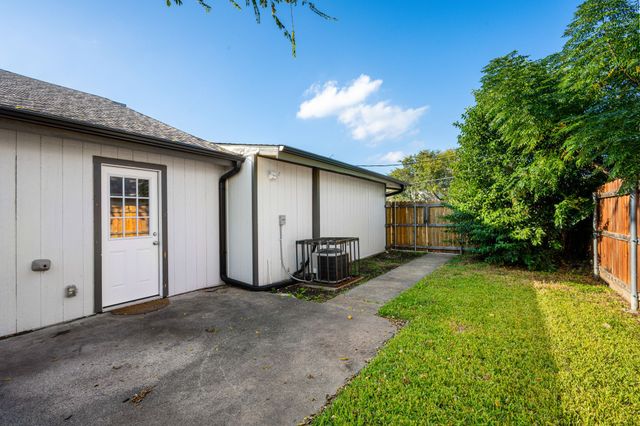 11355 Quail Run Street, Dallas, TX 75238