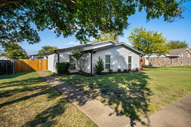 11355 Quail Run Street, Dallas, TX 75238