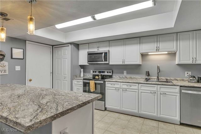 3115 Bay Landing Drive, Westlake, OH 44145