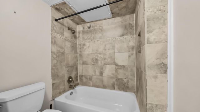 2120 El Paseo Street 1403, Houston, TX 77054