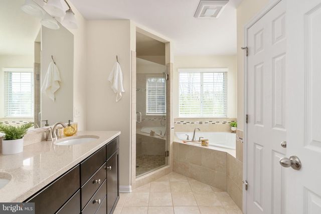 4 MAROOCHY CT, Fredericksburg, VA 22405