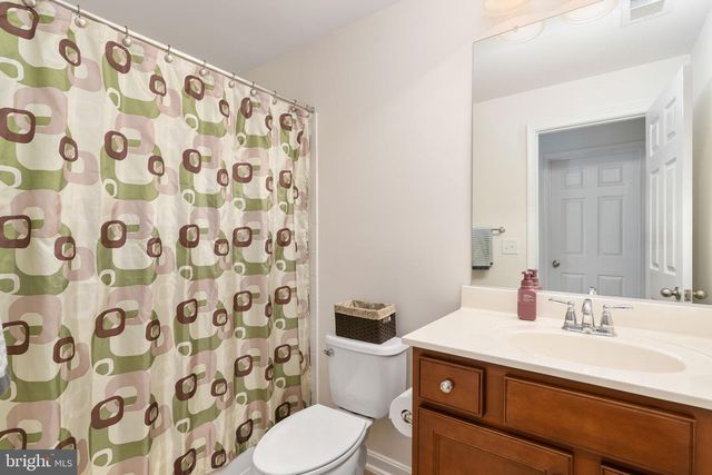 4 MAROOCHY CT, Fredericksburg, VA 22405