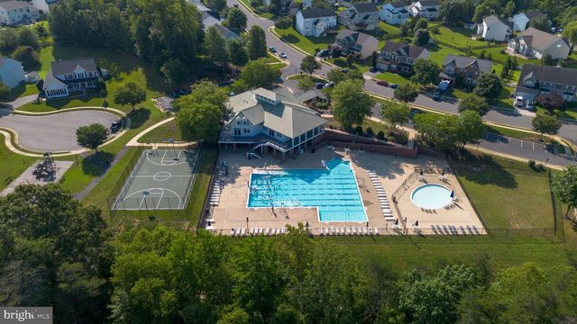 4 MAROOCHY CT, Fredericksburg, VA 22405